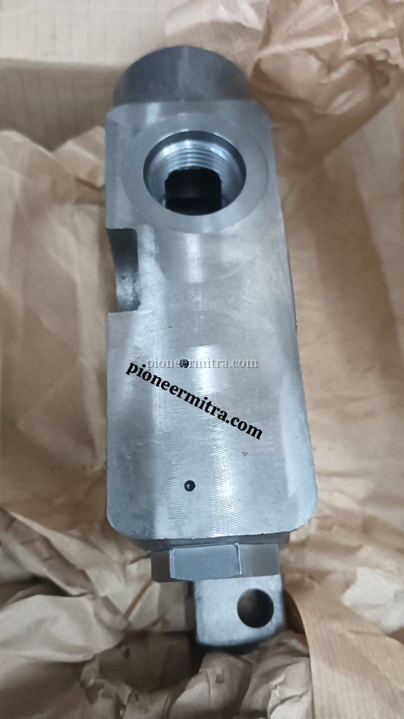 JCB 25/221957 hydraulic cover inlet side view