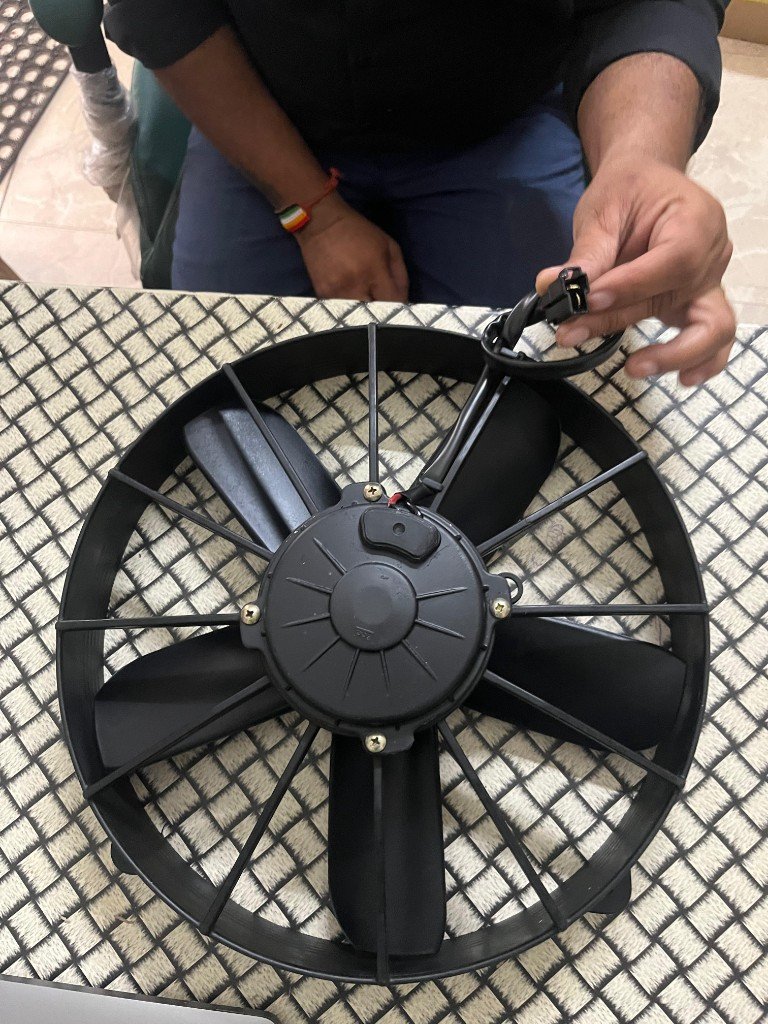 SPAL VA01-BP70 VLL-36S 24V 2-pin electrical connector close-up — warehouse verification photo