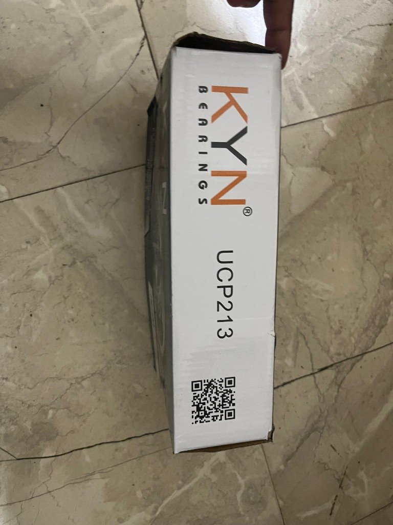 UCP213 KYN BEARINGS retail box label PILLOW BLOCK 270x53x74mm QR code — warehouse photo India export