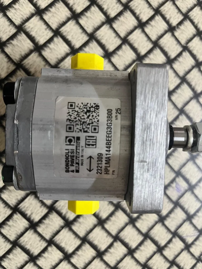 Bondioli HPLMA144BEEG3G3B00 label side — EAC QR code and catalogue markings warehouse export photo Pioneer Mitra