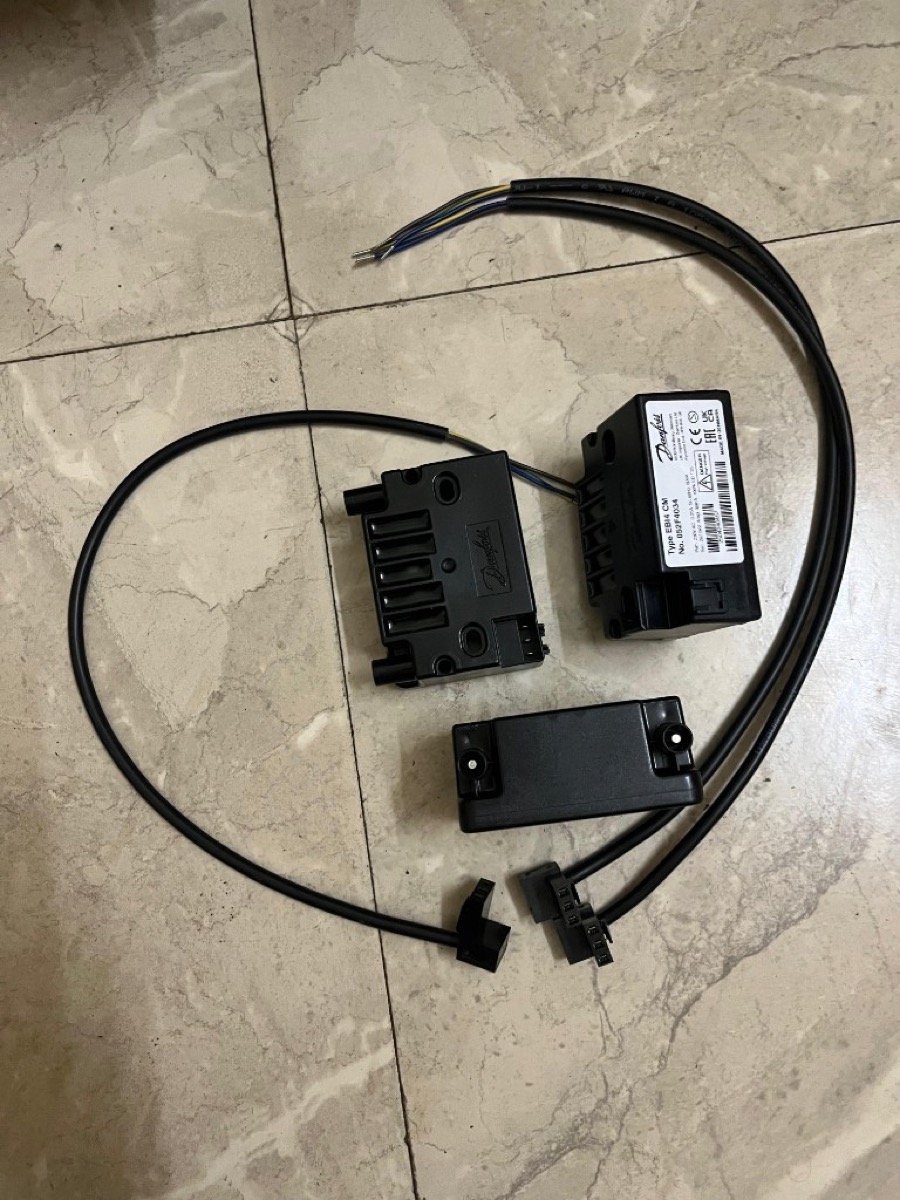 Danfoss burner ignition transformer high voltage terminals
