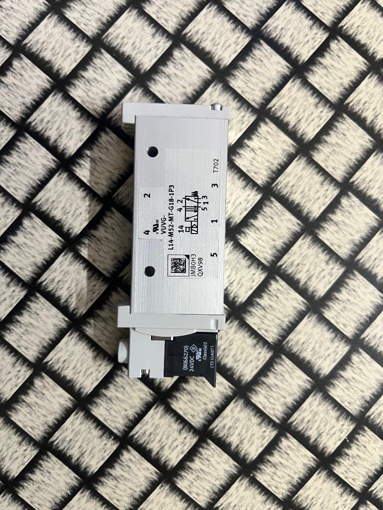 Festo VUVG-L14-M52-MT-G18-1P3 solenoid valve top label port diagram 574371