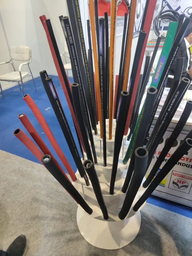 Hydraulic hose samples EN 853 2SN SAE 100R2AT DIN 20022 India export
