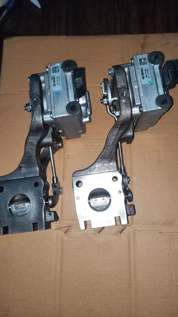 Part No. 320/06168 EGR valve pair top view export from India warehouse photo
