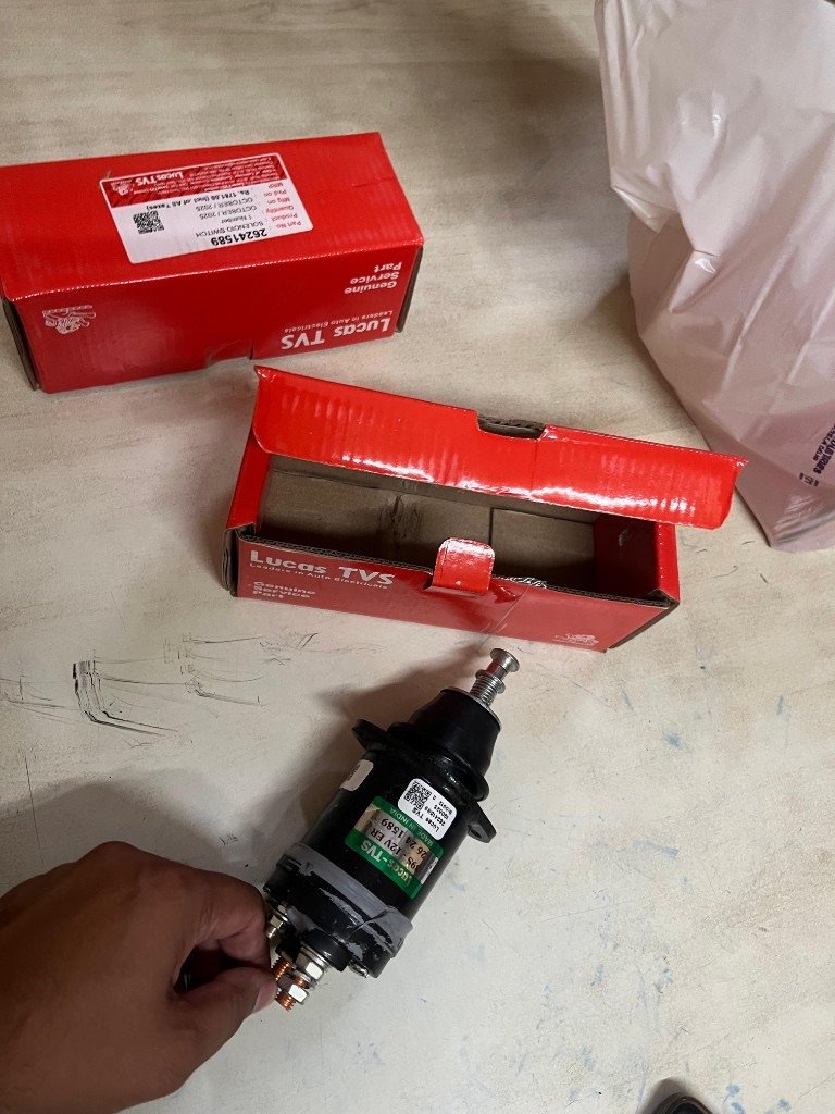 Lucas TVS 26241589 solenoid switch MRP label on OEM carton