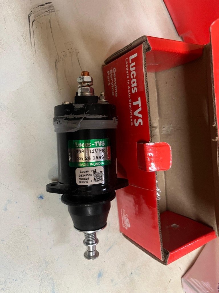 26241589 solenoid switch electrical terminals and plunger side view