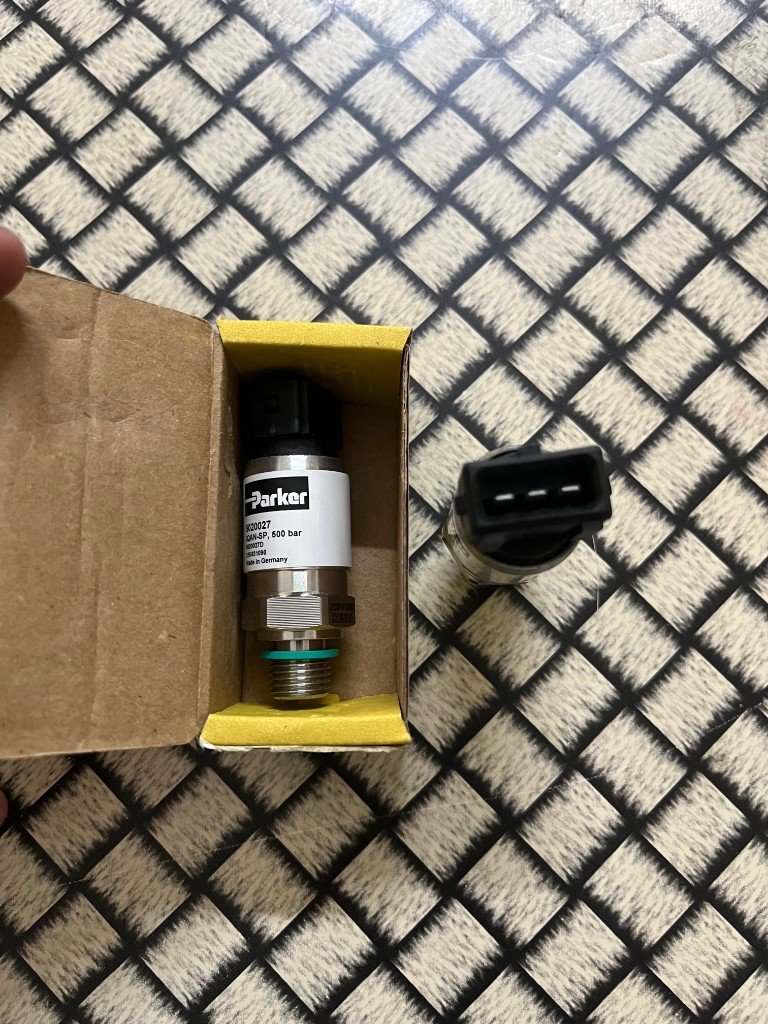 Parker 5020027 G1/4 BSPP thread with integral face seal