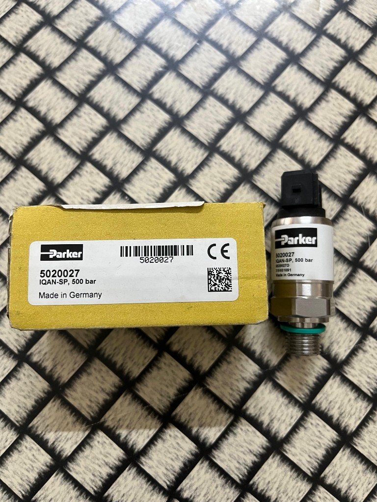 Parker 5020027 IQAN-SP 500 bar pressure sensor label Made in Germany