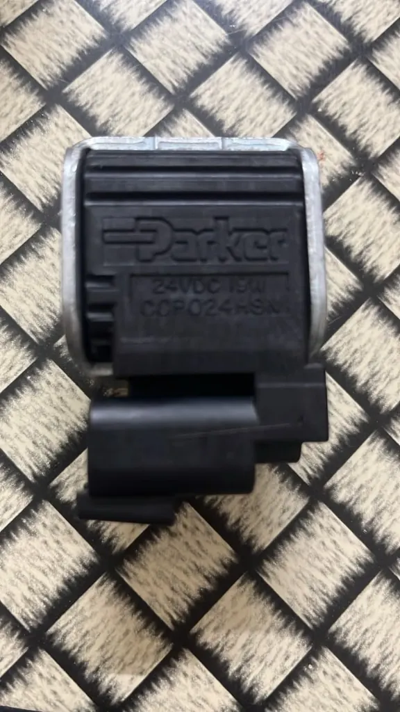 Parker COP024HSN solenoid coil 24VDC 19W housing stamp