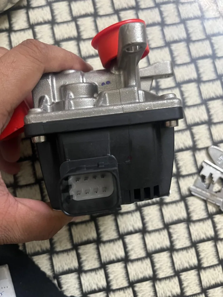 Part No. A061L204 AdBlue urea dosing valve SCR doser export from India warehouse photo — unit front view