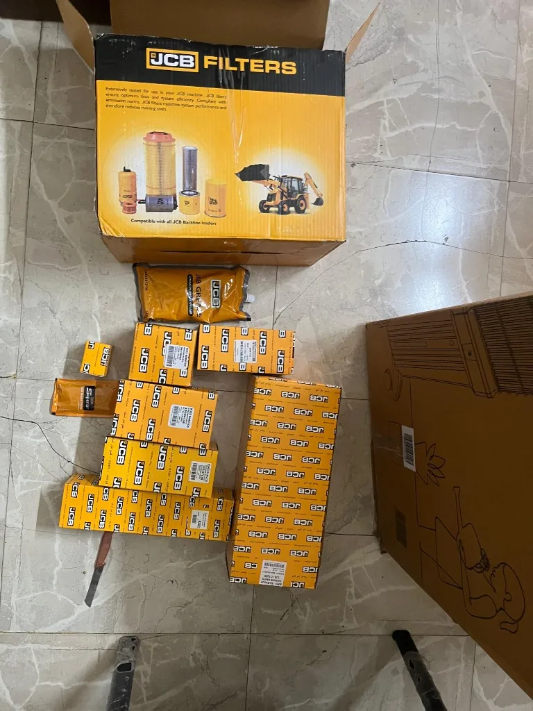 JCB 400/N7762 FILTER KIT 3DX open box hero angle — carry bag and component boxes export verification photo