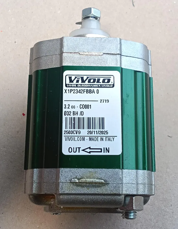 Vivoil X1P2342FBBA hydraulic gear pump Made in Italy — Pioneer Mitra Delhi India