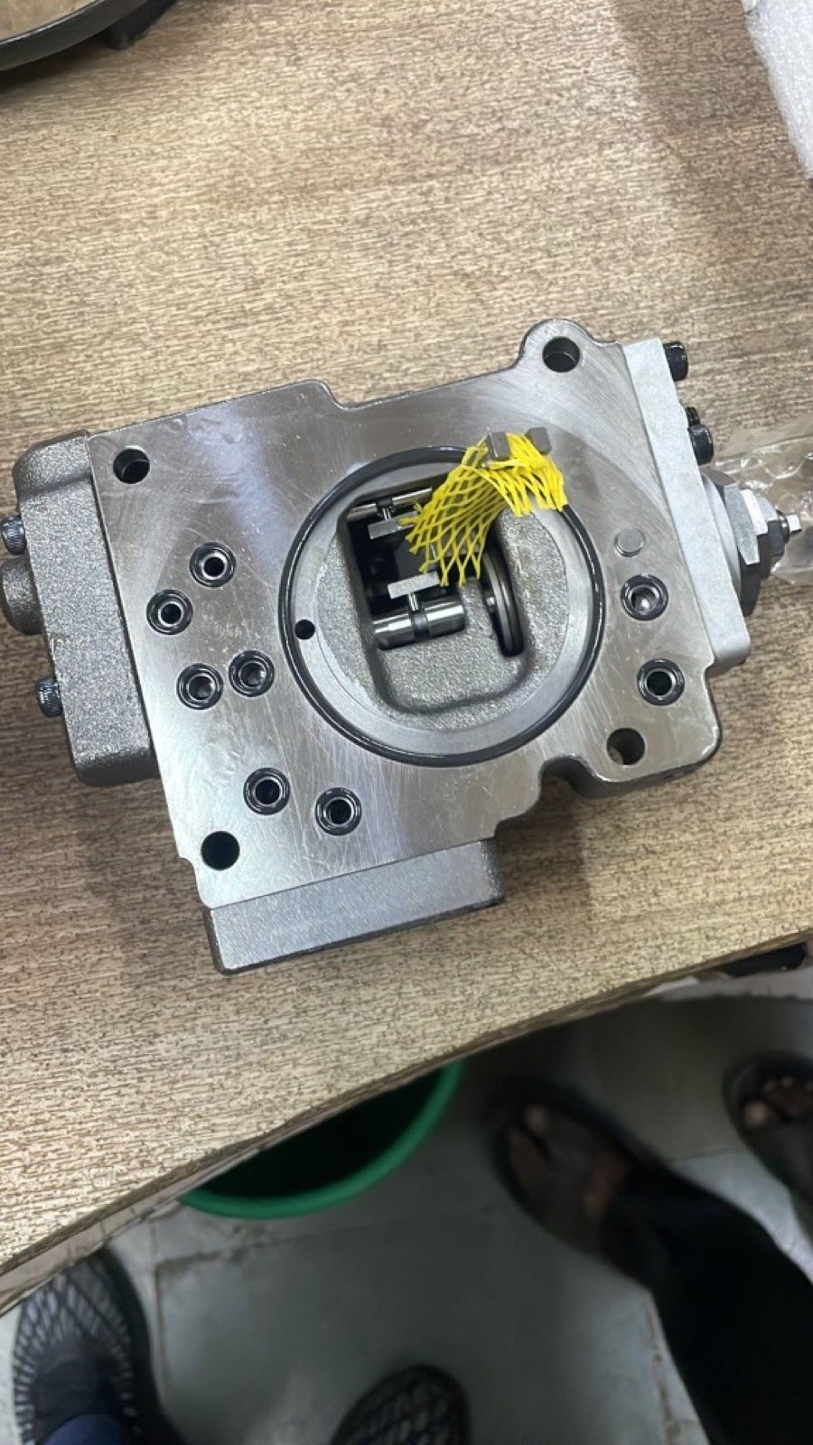 K5V160 hydraulic pump regulator supplier