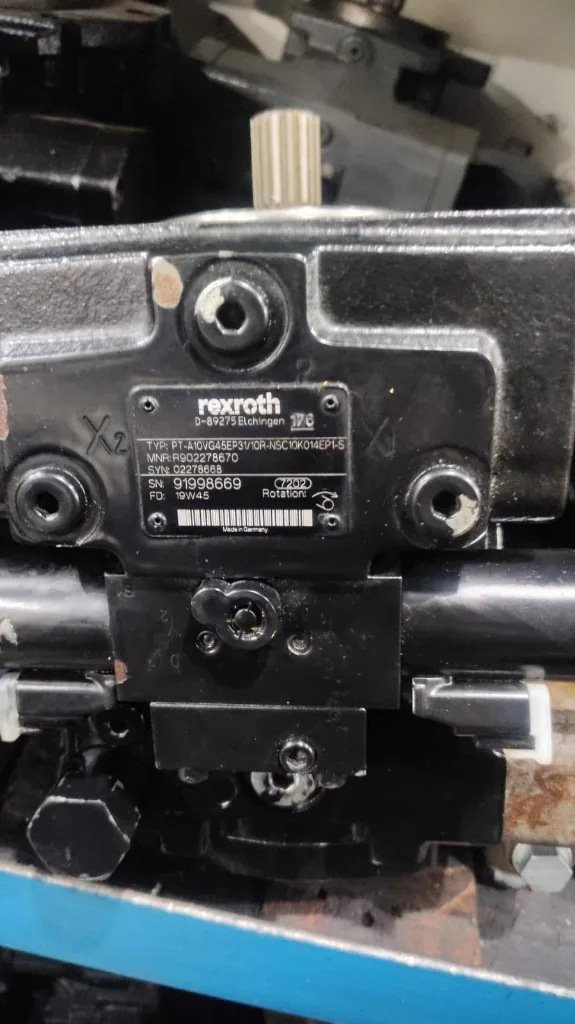 Rexroth R902276670 A10VG45 pump nameplate PT-A10VG45EP3/10R Made in Germany
