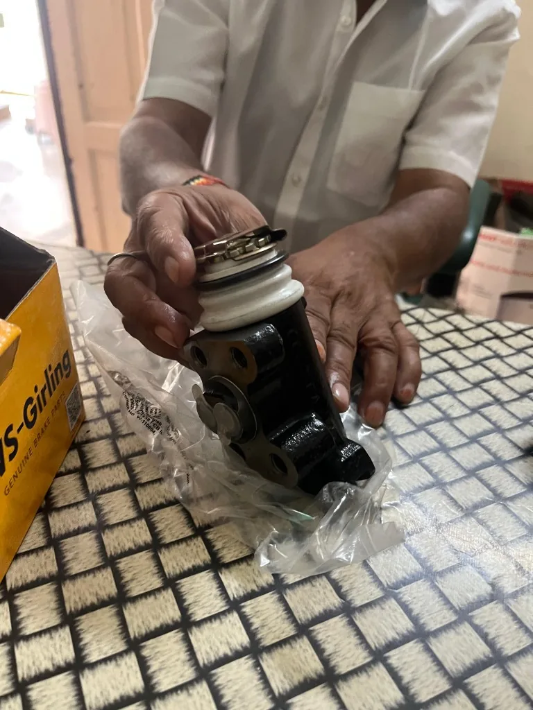 TVS-Girling wheel cylinder single unit with Brakes India box warehouse photo Tata 407 BS6 export stock