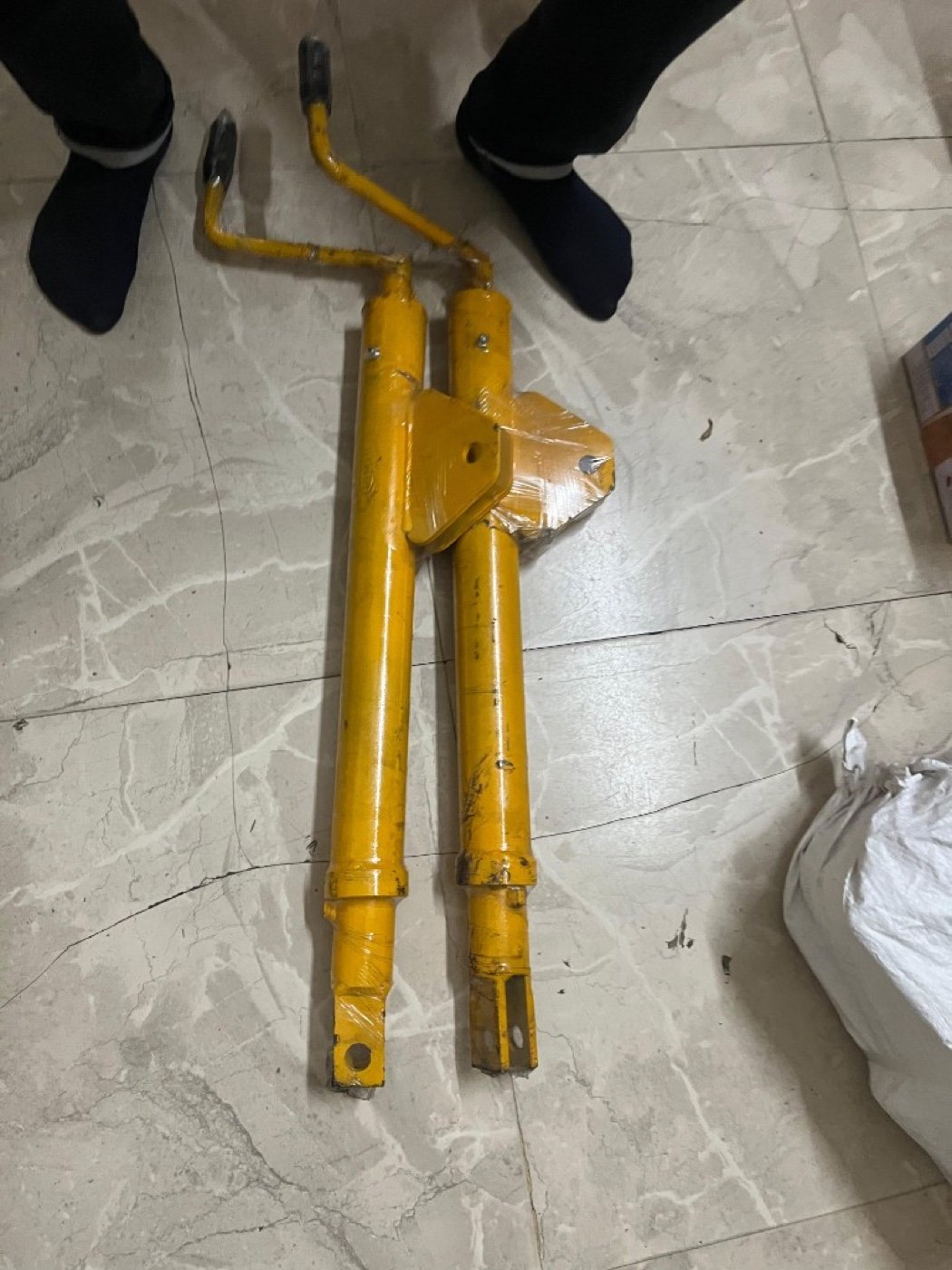 Transit Mixer Chute Jack Assembly dual unit warehouse stock