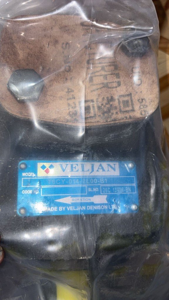 Veljan T6CY-014-2L00-B1 hydraulic vane pump nameplate Made by Veljan Denison Ltd